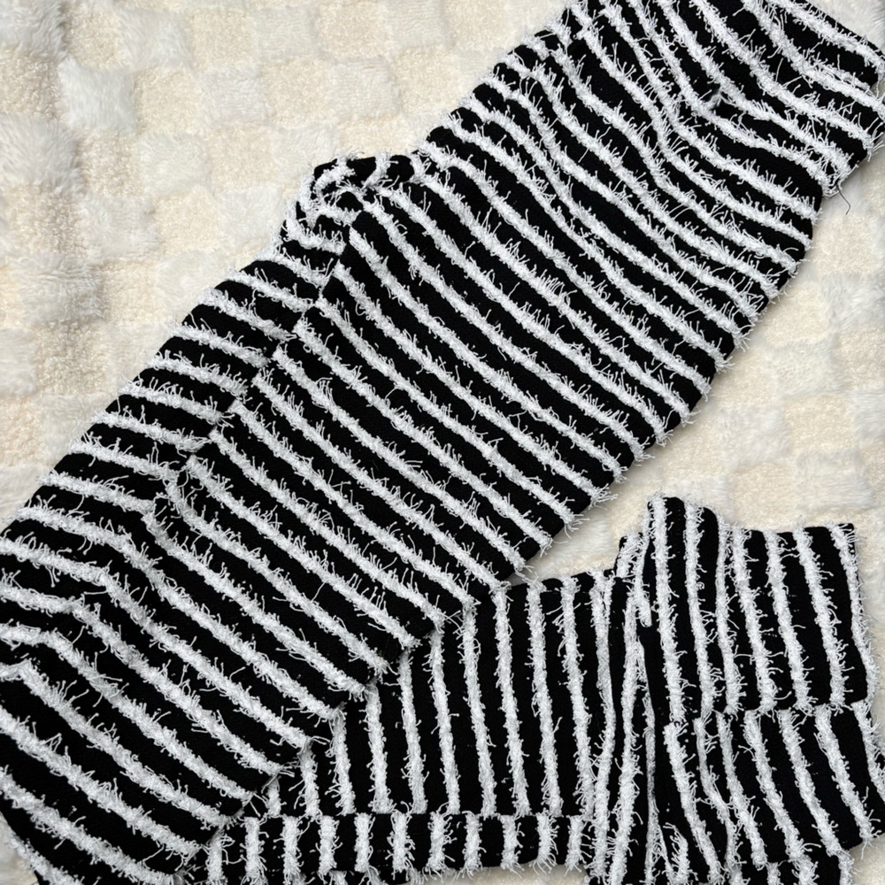 Black and White Striped Knit Scarf